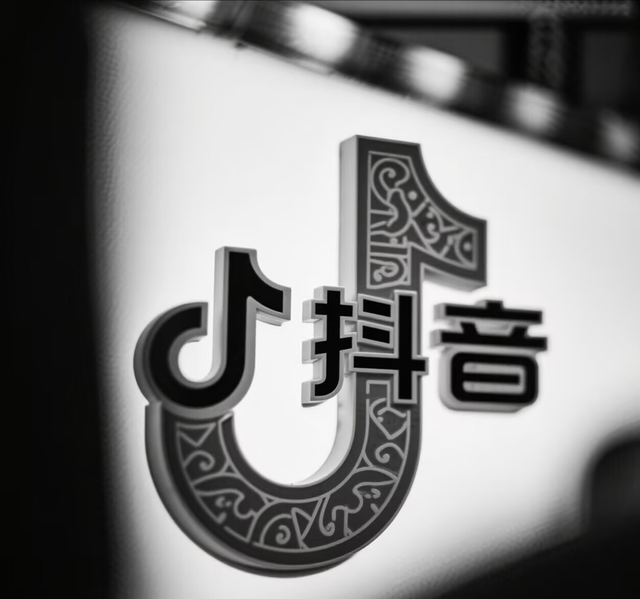 9B943873D7D2050E4F72A0F5F8C933B3.jpg